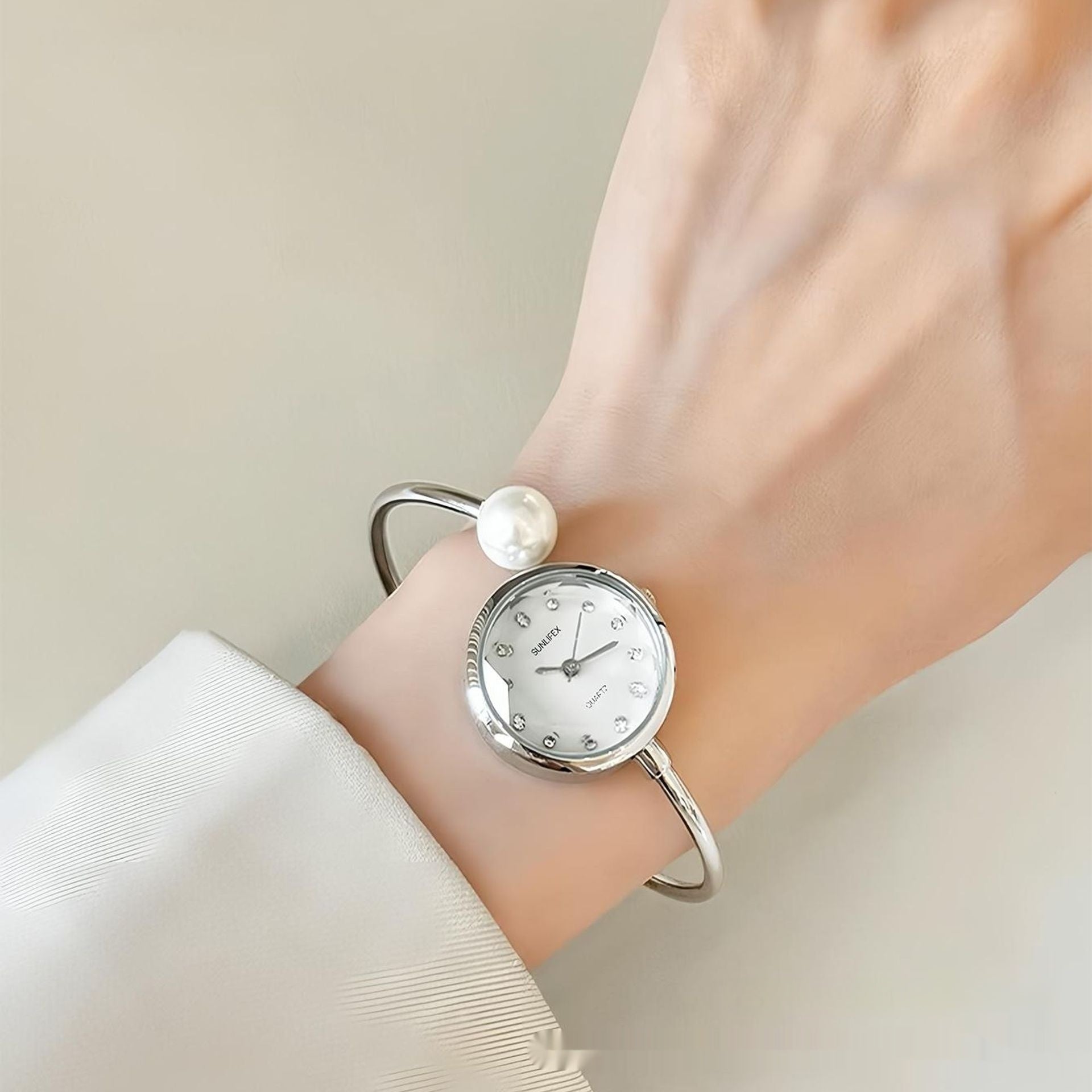 Luna Pearl Bangle Watch