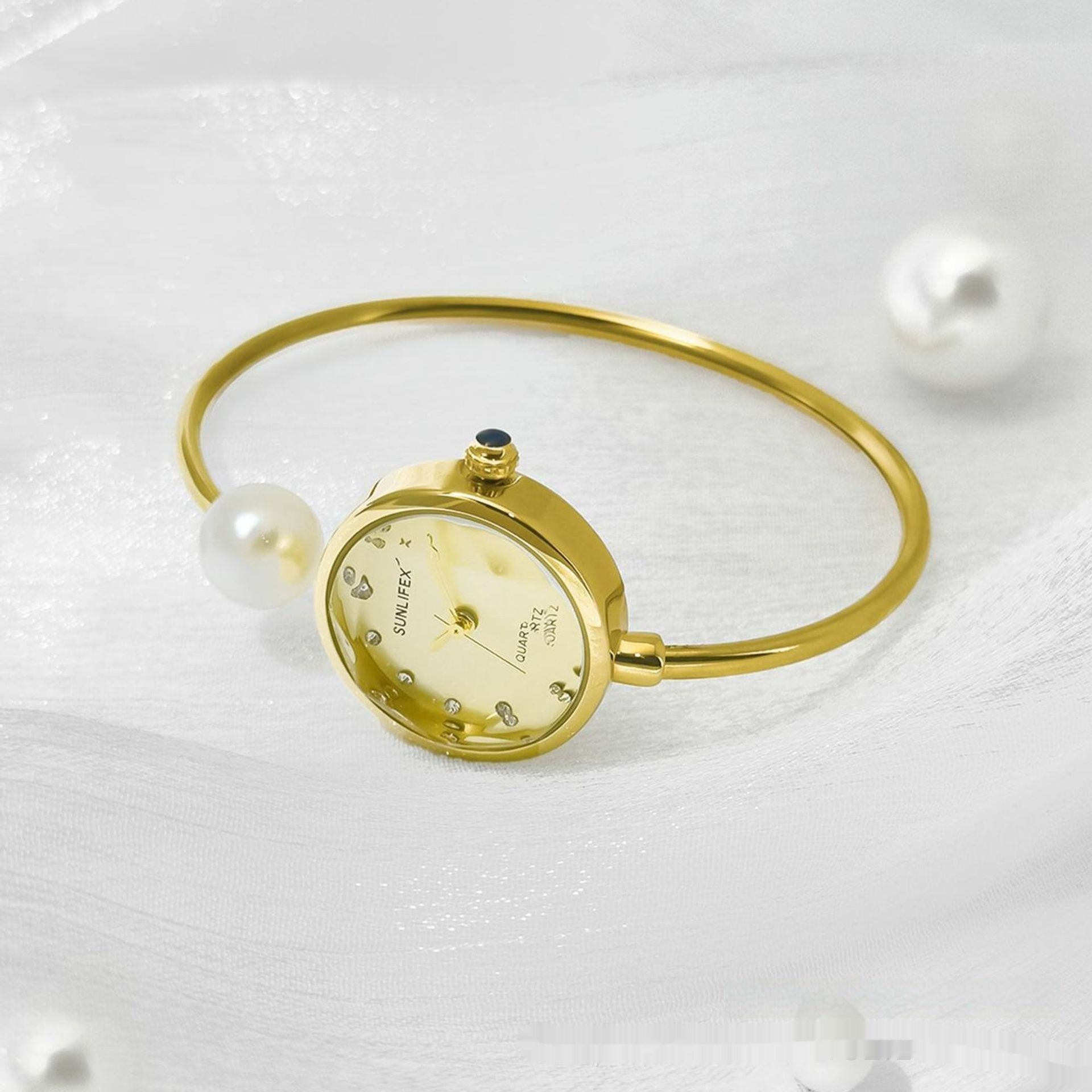 Luna Pearl Bangle Watch