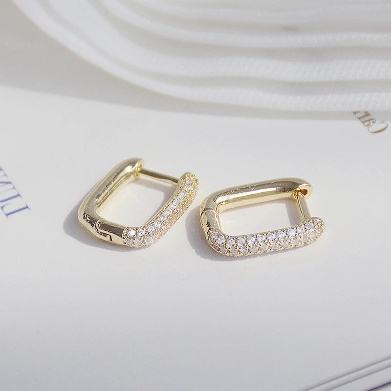 Sculpted Sparkle Square Hoops – Gold Elegance