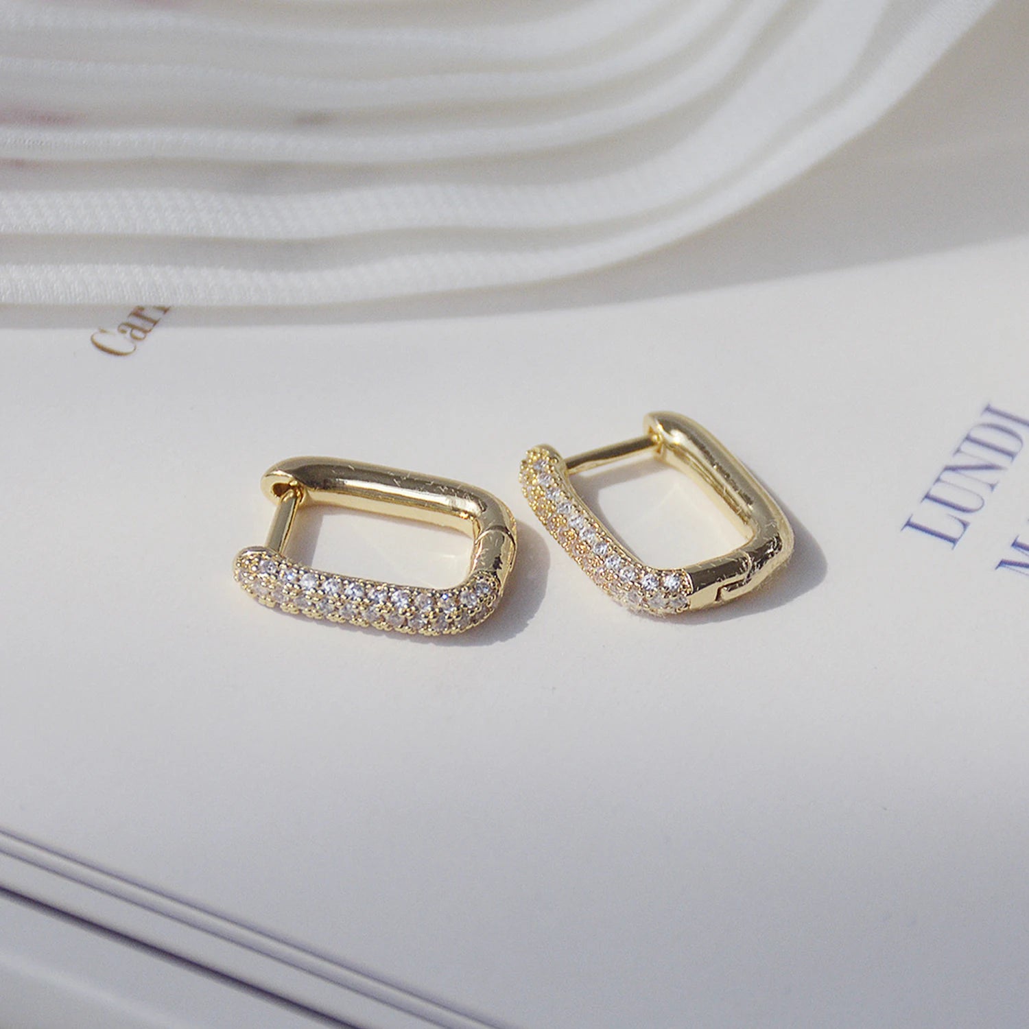 Sculpted Sparkle Square Hoops – Gold Elegance