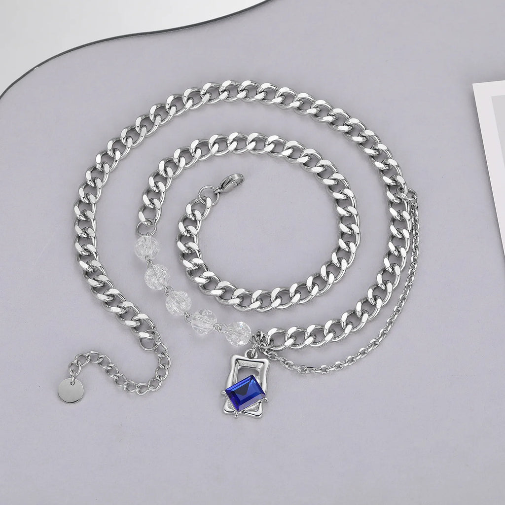 Vera Dual-Layer Pendant Necklace