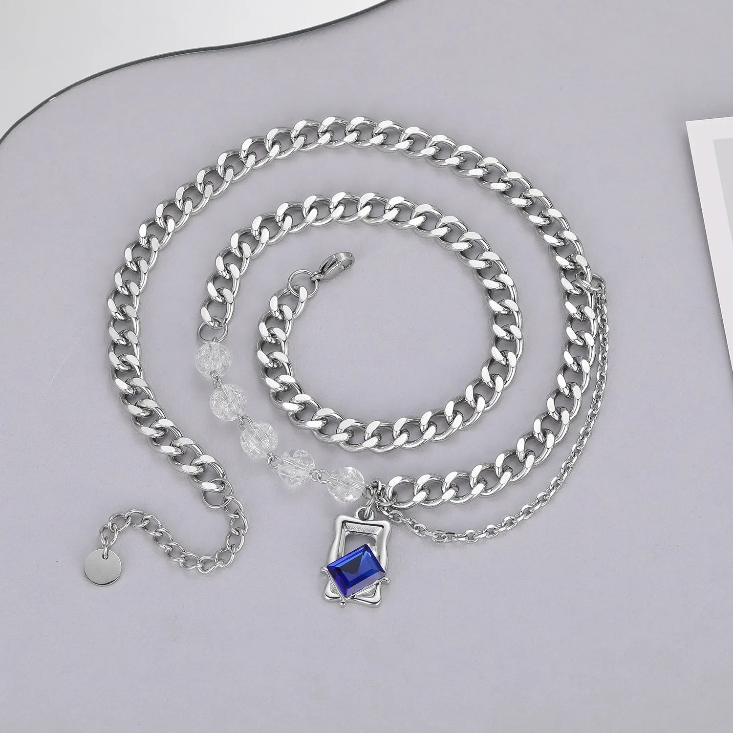 Vera Dual-Layer Pendant Necklace