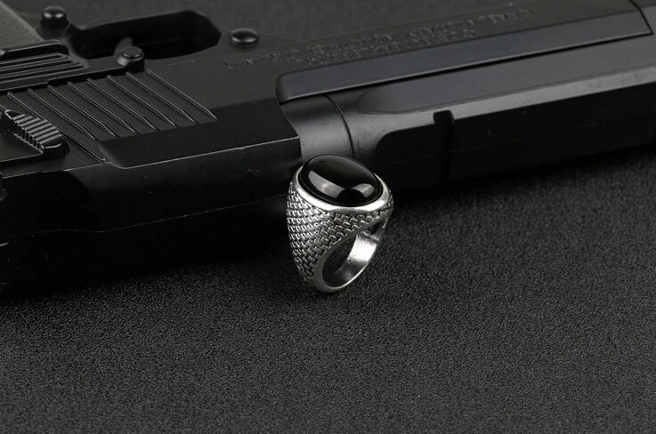 Vintage Black Stone Men’s Ring – Oval Shape, Rhodium-Plated Zinc Alloy, Party & Wedding Band