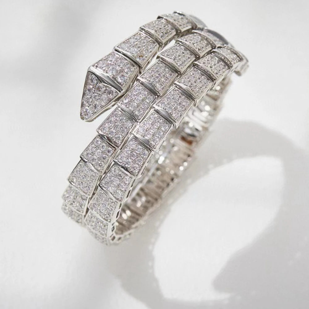 Double Hoop Cuff Bracelet – 2025