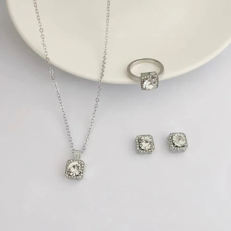 Elegant Sparkle 3-Piece Jewelry Set – Necklace, Earrings & Ring