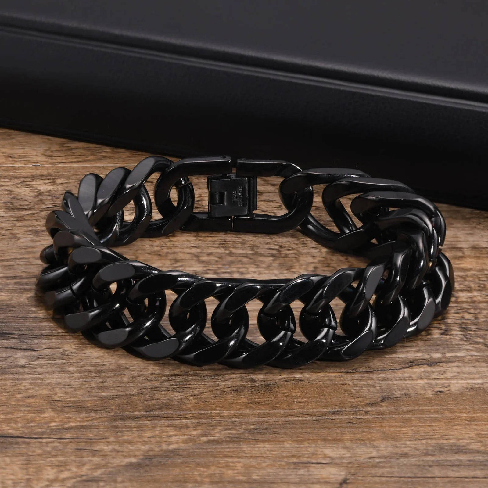 Dominus Cuban Chain Bracelet