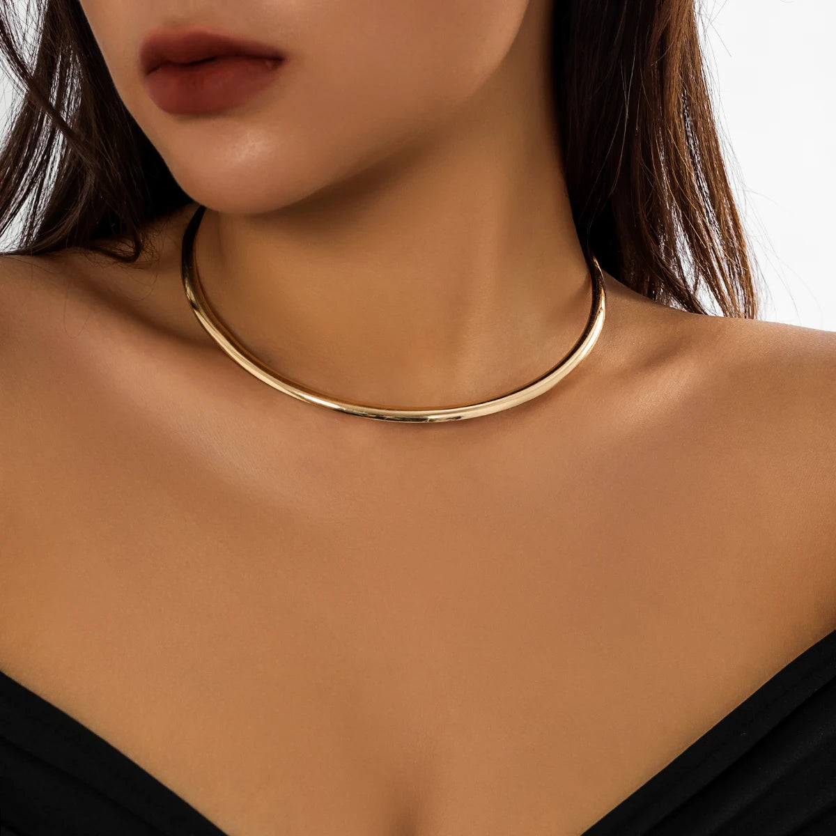 Minimalist Gold Torque Choker Necklace