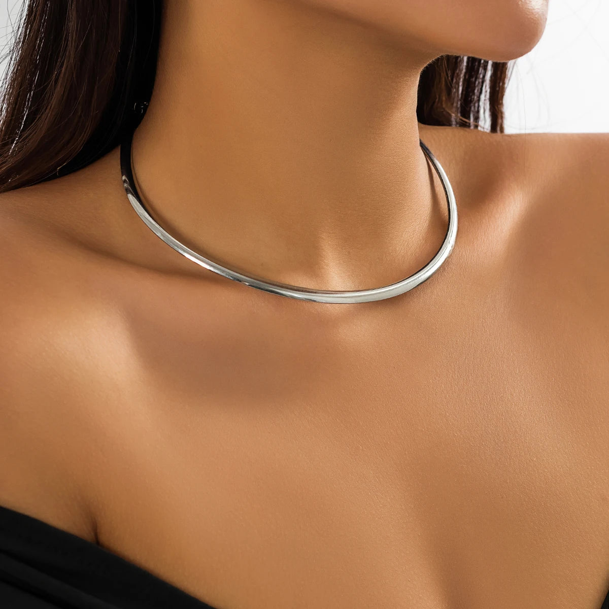 Minimalist Gold Torque Choker Necklace