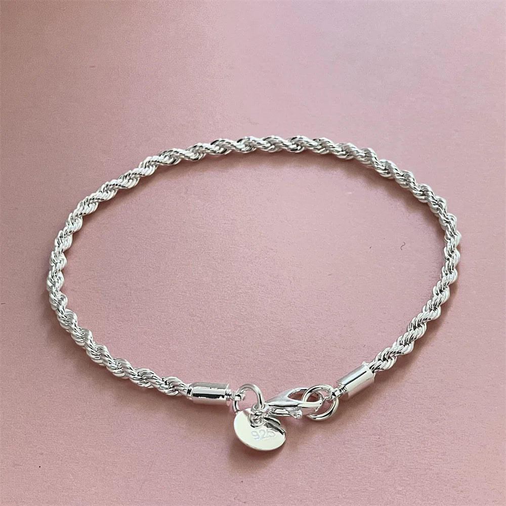 Aurum Twist Chain Bracelet – Unisex Twisted Circle Link in Silver Finish