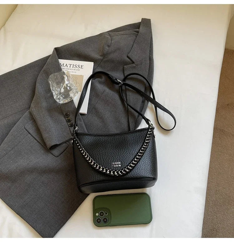 BS - Elegant PU Leather Tote Bag with Chain Strap