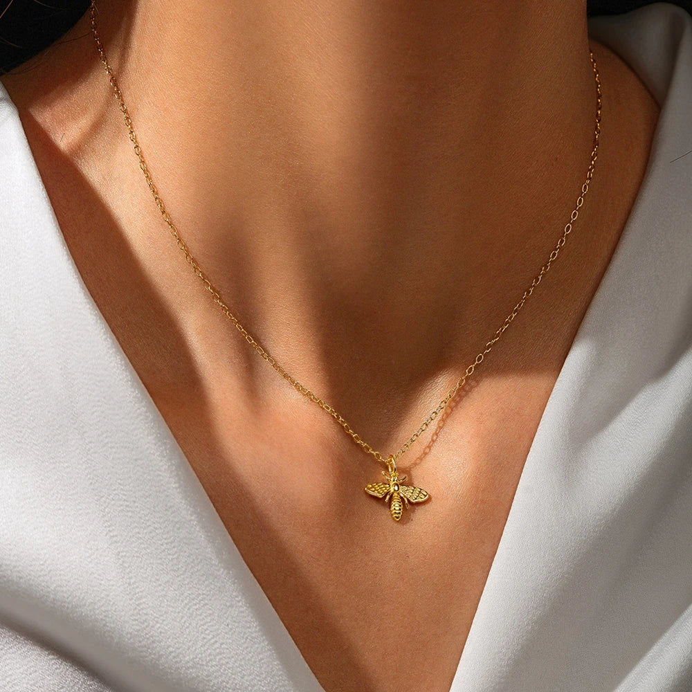 925 Sterling Silver Bee Pendant Necklace