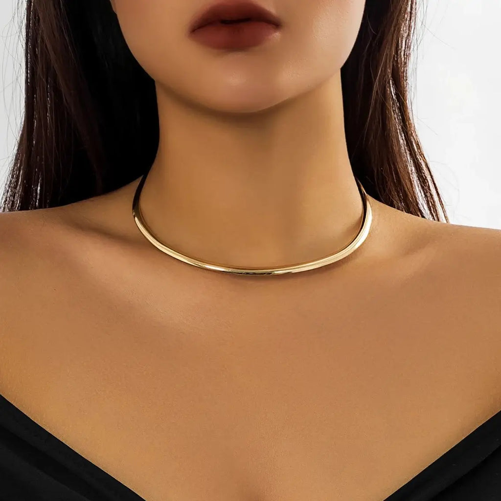 Minimalist Gold Torque Choker Necklace