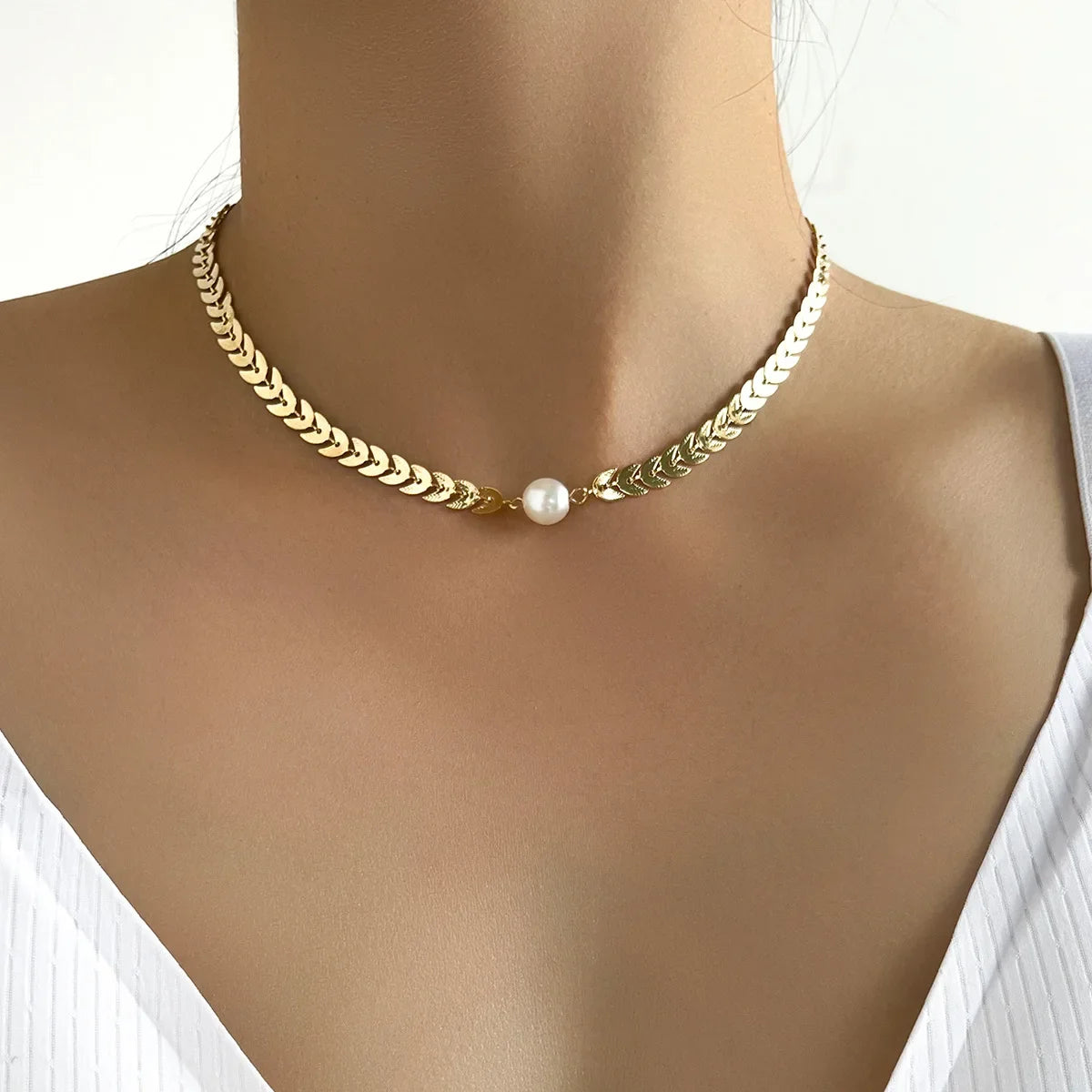 Minimalist Pearl Bead Choker Necklace