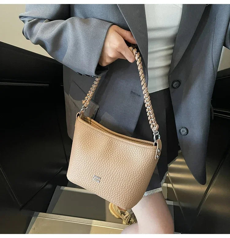 BS - Elegant PU Leather Tote Bag with Chain Strap